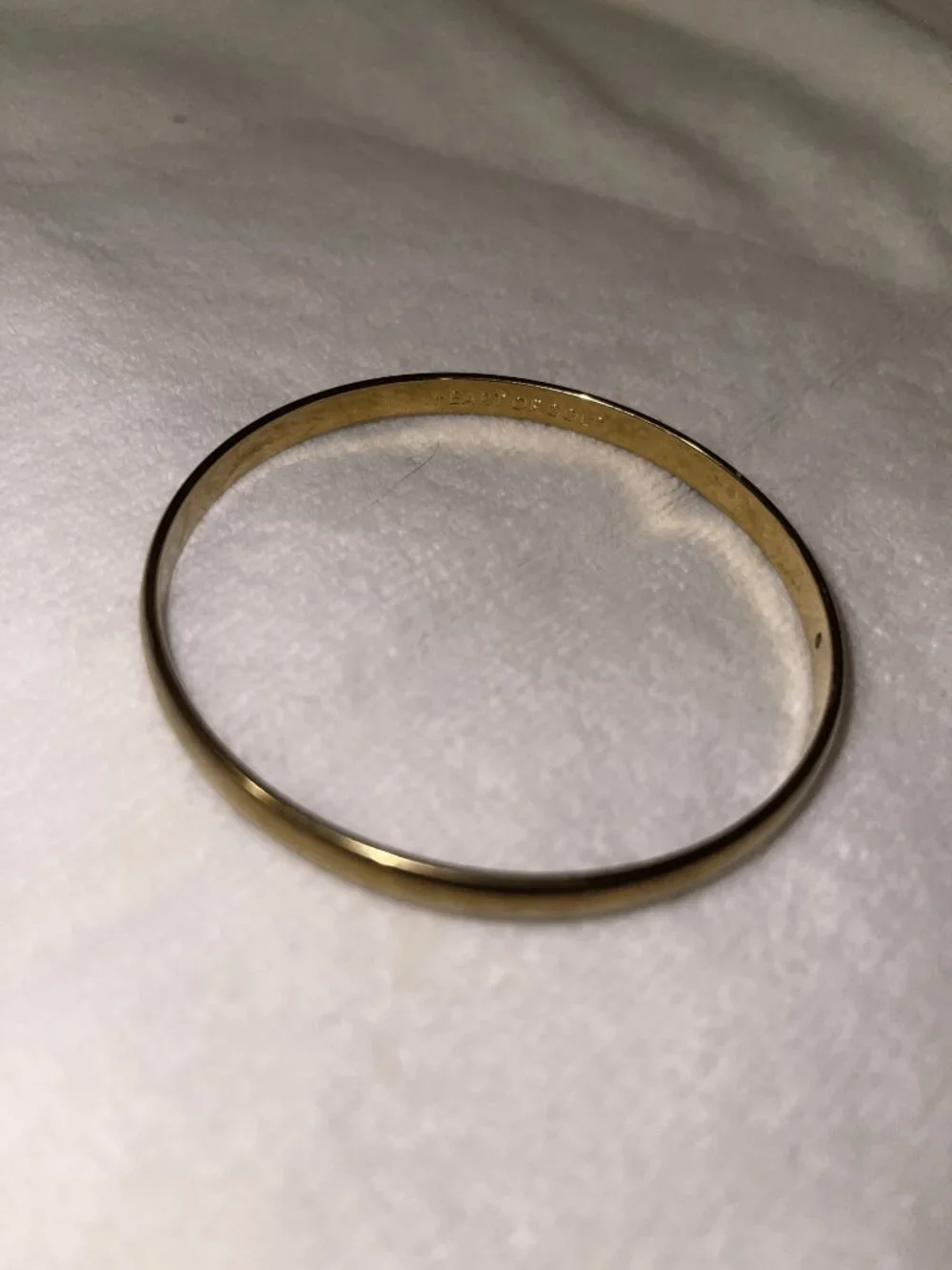 Kate Spade ♠ Heart Of Gold Idiom Bangle - Picture 2 of 2